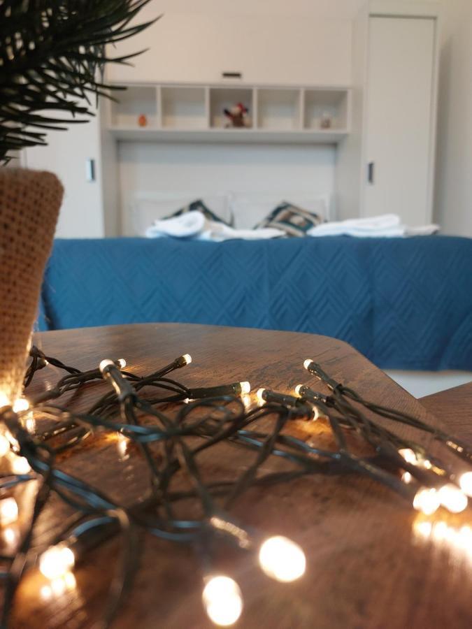 Snug Apartments - Private Parking Near Downtown Брашов Екстер'єр фото